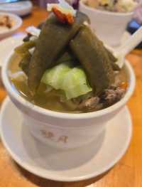台北網紅燉雞湯台菜店