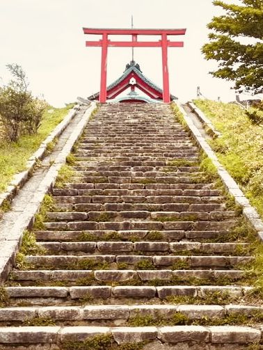 Sky High Over Hakone: A Summer Ride on the Kamagatake Ropeway