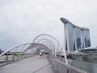 The Helix Bridge สะพานเหล็ก DNA สิงคโปร์