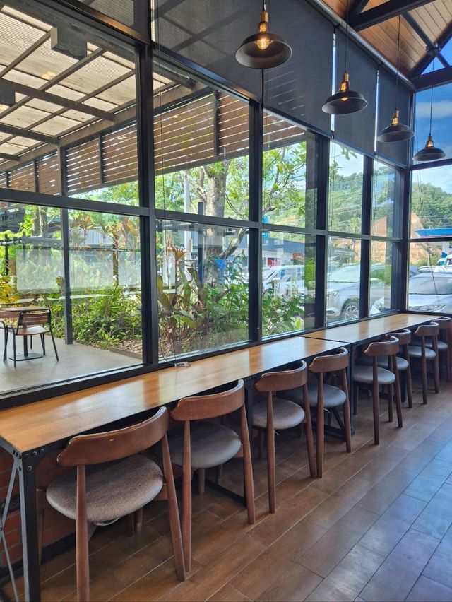 Café Amazon ปตท.นาหม่อมปิโตรเลียม @ สงขลา
