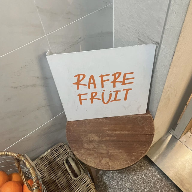 Sweet Seasons in Full Bloom – My Visit to Rafre Fruit, Seoul