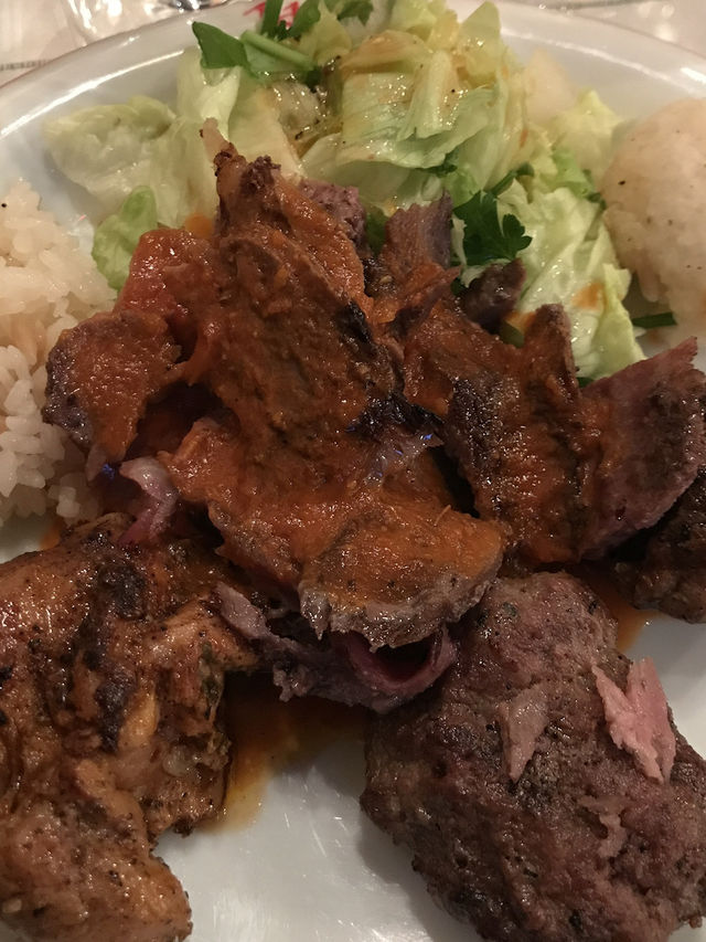【東京　有楽町のトルコ料理「イスタンブール」と銀座　メゾンエルメスフォーラム　】