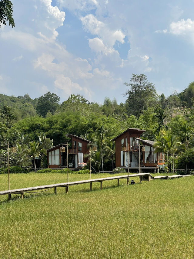 บ้านนาก๋างโต้ง ที่พักและคาเฟ่