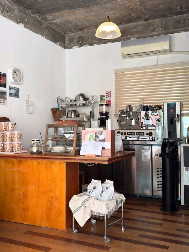 CAFE HEUNJEOK