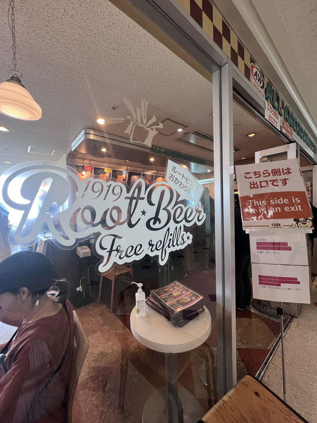 沖繩限定美食！ 復古風漢堡店必食推介