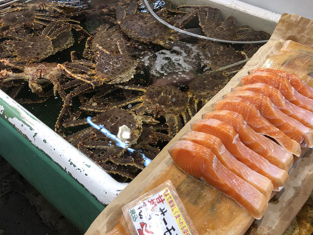 小樽のレトロな駅舎🚂と新鮮な海産物🦀🐚🐟 【とっても素敵🥰💖】