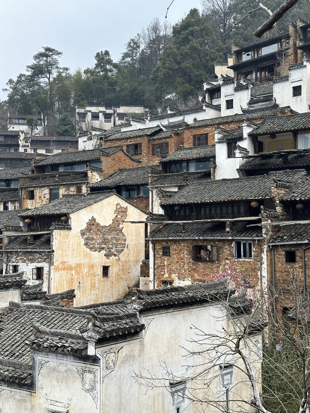 Huangling Village – The Rooftop Wonder of Wuyuan 🌶️