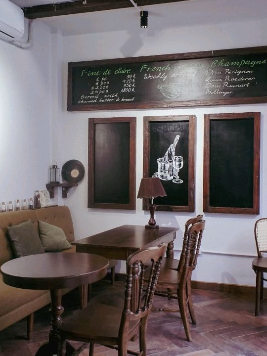 P Momments is a charming café