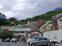 釜山甘川洞文化村｜斜坡上的童話世界，彩色山城的夢幻散步