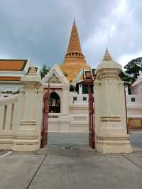 สถูปเจดีย์ขนาดใหญ่ที่สุดในประเทศไทย