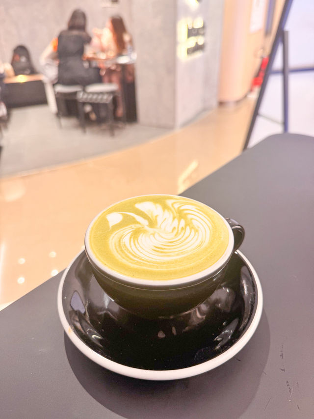 📍 觀塘 區⚫️黑色主調Cafe 