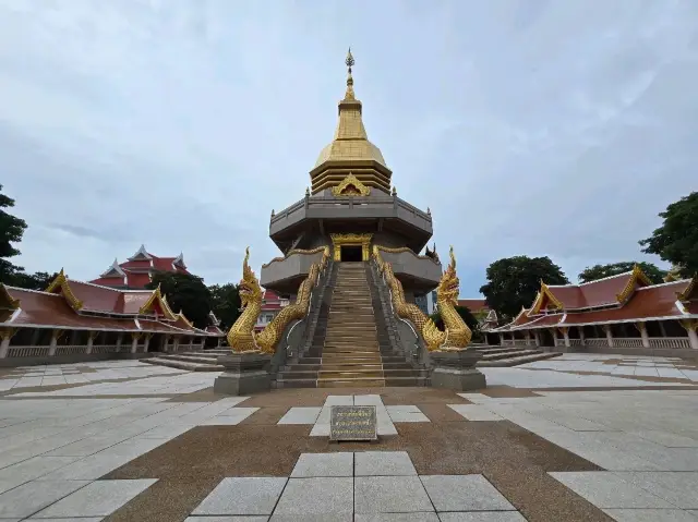 วัดโพธิสมภรณ์ อุดรธานี 