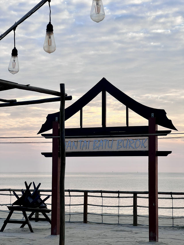 Batu Buruk’s Golden Hour Glory