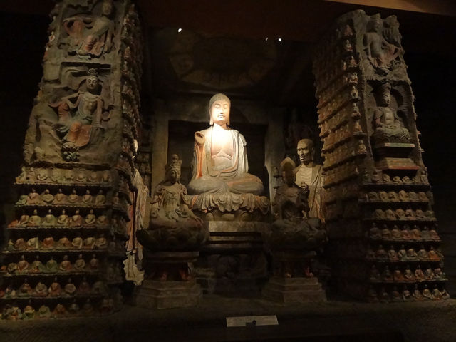 A Serene Hall Built by Past and Present: A Modern Natural History Created for a Pagoda