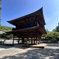 Passing Through History: The Sanmon Gate of Engaku-ji, Kamakura ⛩️