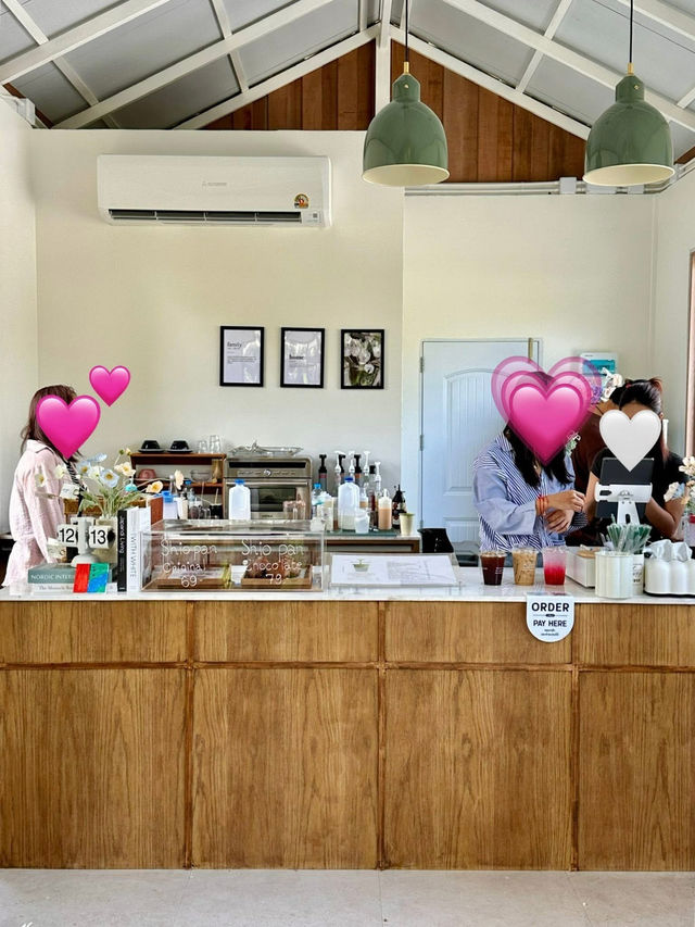 📍PAMA cafe 🌴✨