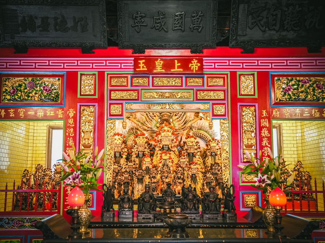 《草嶺慶雲宮|東北角壯闊海景與天公借膽的聖境》 《草嶺慶雲宮|東北角壯闊海景與天公借膽的聖境》