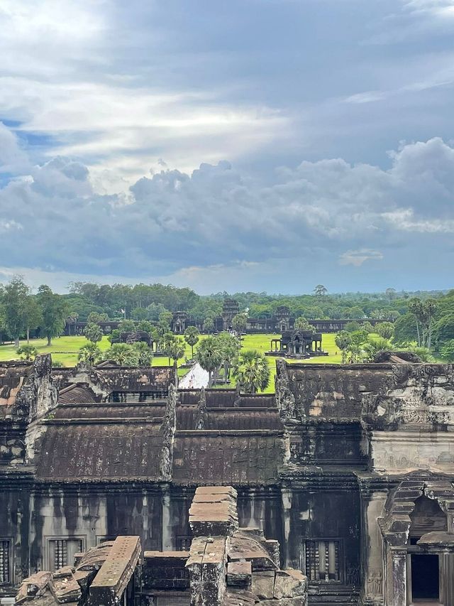 Incridible bike trip around Angkor Wat