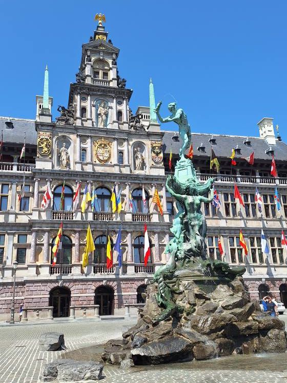 Diamonds & Daydreams: Antwerp Uncovered