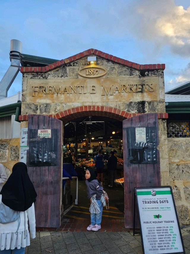 Weekend Wander: Brunch, Local Markets & Iconic Fish & Chips in Fremantle & North Perth ✨🍳🦈