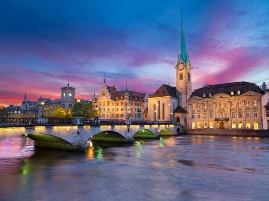 Zurich เมืองใหญ่ที่มีหัวใจศิลป์