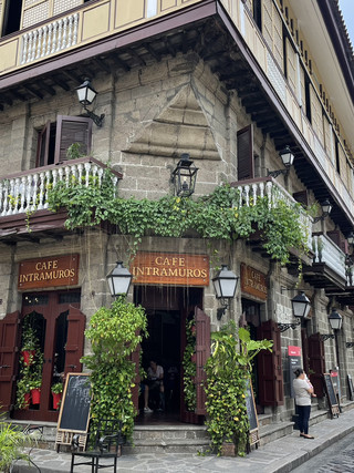 Strolling through Manila's stylish old town