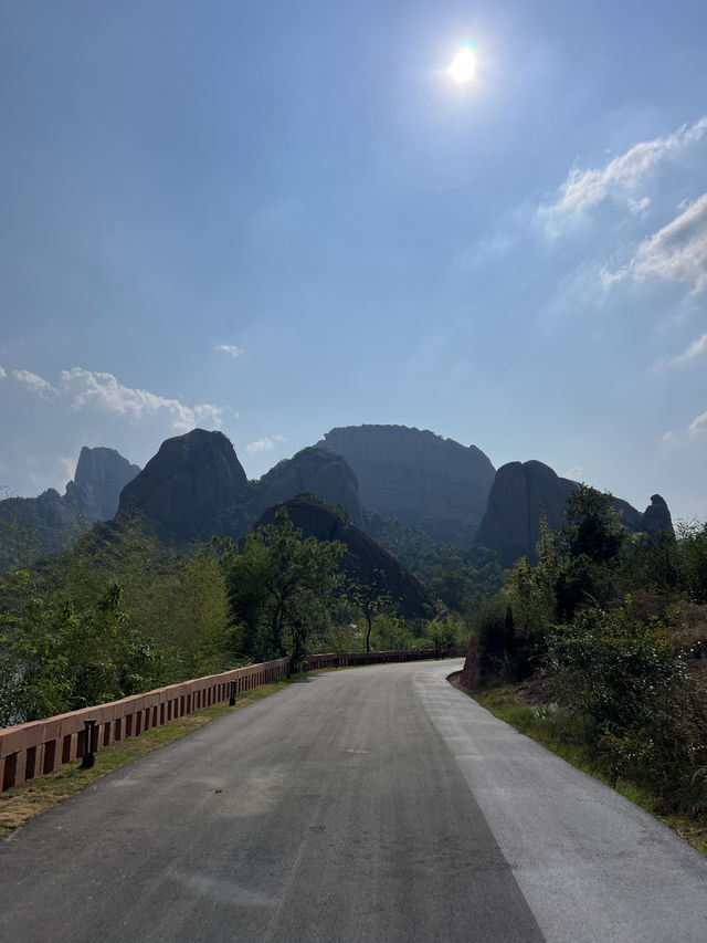 🇨🇳 Guifeng Scenic Spot — A Hidden Danxia Wonderland Near Shangrao, Jiangxi