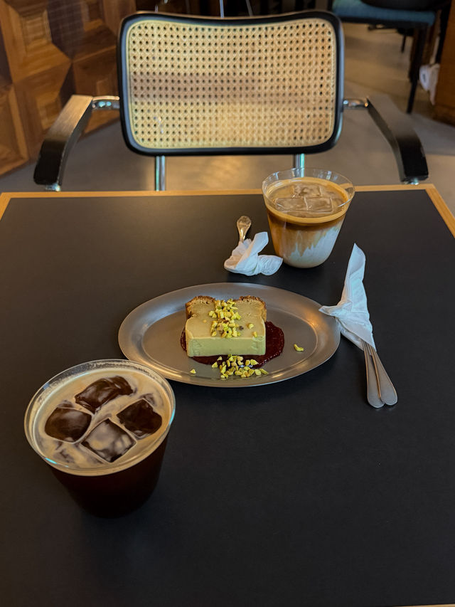 오픈하자마자 핫플이 된 테린느 맛집 신상 카페, 희락과 화평 