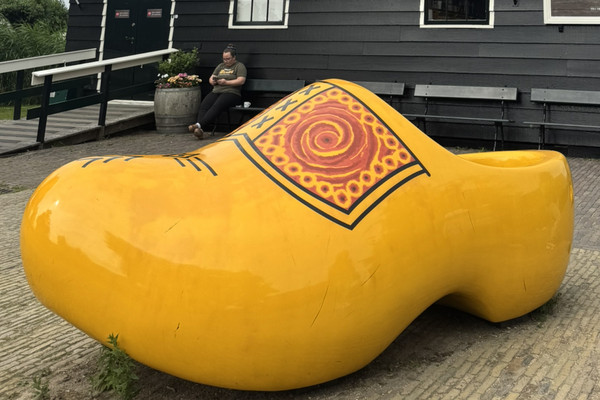 ZAANSE SCHANS WOODEN SHOES HOUSE: EXPERIENCE THE BEST TRADITIONAL