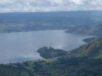 Tenang yang Tak Tergantikan di Danau Toba