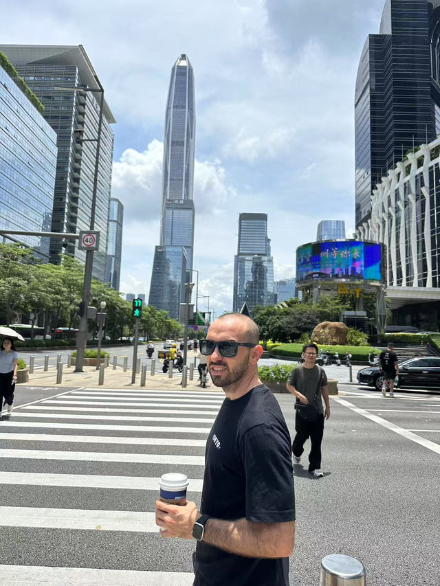 Shenzhen – China’s Futuristic Playground Where Tech Meets Tropics! 🌆🌴  