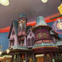 Warner Bros. World Abu Dhabi 🗺️