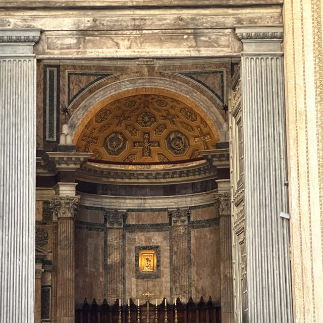 Must see this in Rome, but no way to escape ling queue!