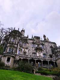🏰 A Guide to Visiting Quinta da Regaleira 🌿✨