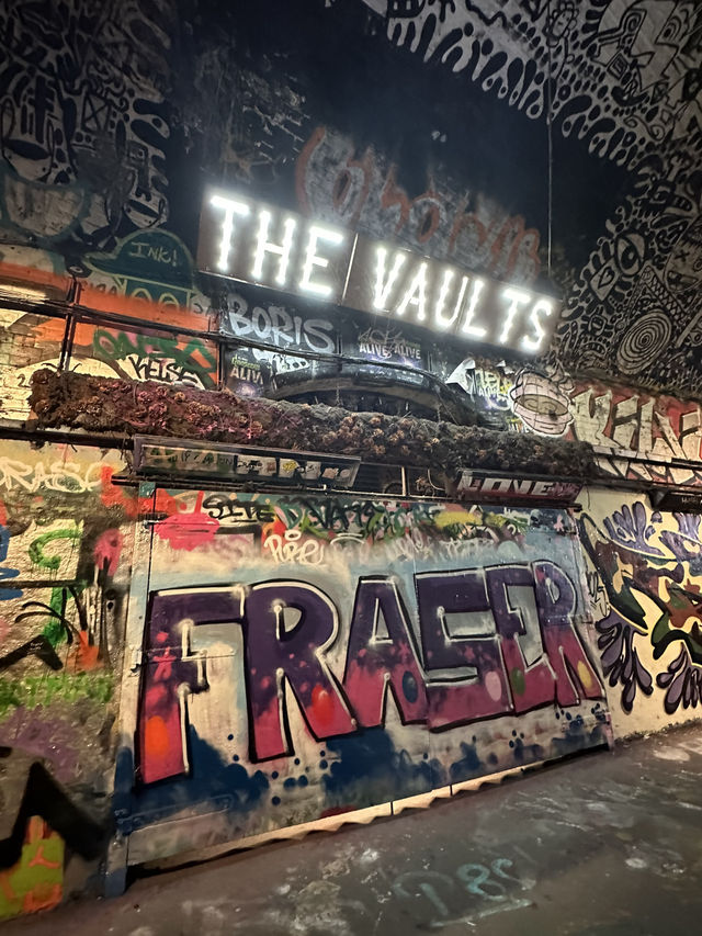 倫敦Leake Street Arches探秘：街頭藝術的自由殿堂