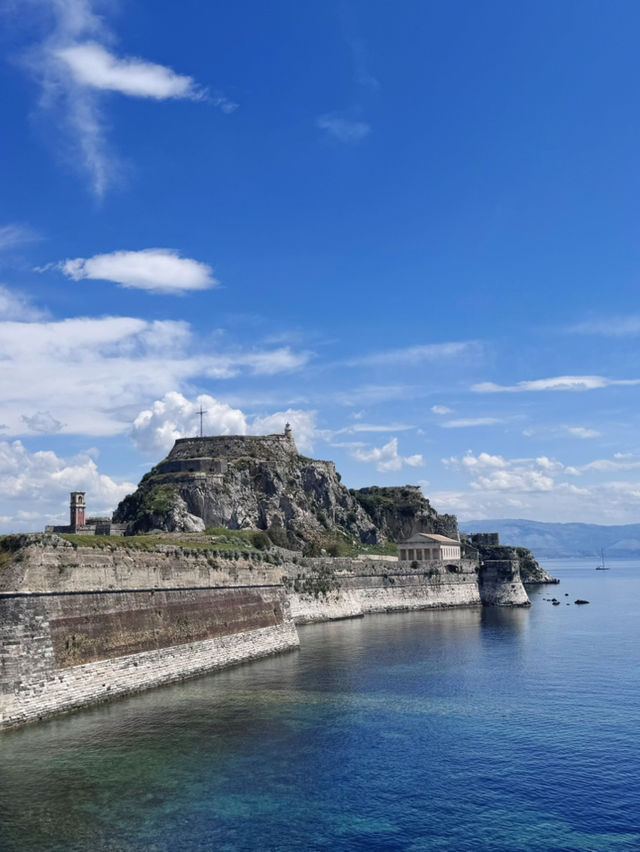 🇬🇷 Venetian Charm Meets Greek Soul – Corfu Old Town Is a Dream 💙
