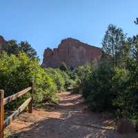 🌄✨ Garden of the Gods: Colorado’s Majestic Wonderland ✨🌄   