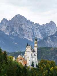 🏰✨“Fairy Tales Made Real: My Magical Day at Schloss Neuschwanstein”✨🏰