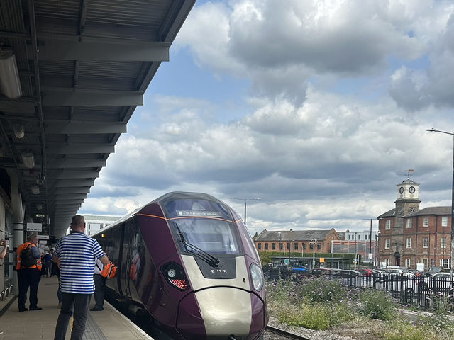 Travelling to Derby and a day out train spotting there 