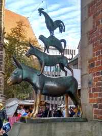 🎃 Halloween Magic in Bremen: Spooky Sights & Thrills to Do! 🧙♀️🦇