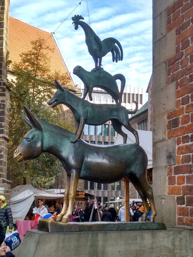 🎃 Halloween Magic in Bremen: Spooky Sights & Thrills to Do! 🧙♀️🦇 🎃 Halloween Magic in Bremen: Spooky Sights & Thrills to Do! 🧙♀️🦇