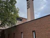 光與靜的對話:里爾多明我會修道院之行