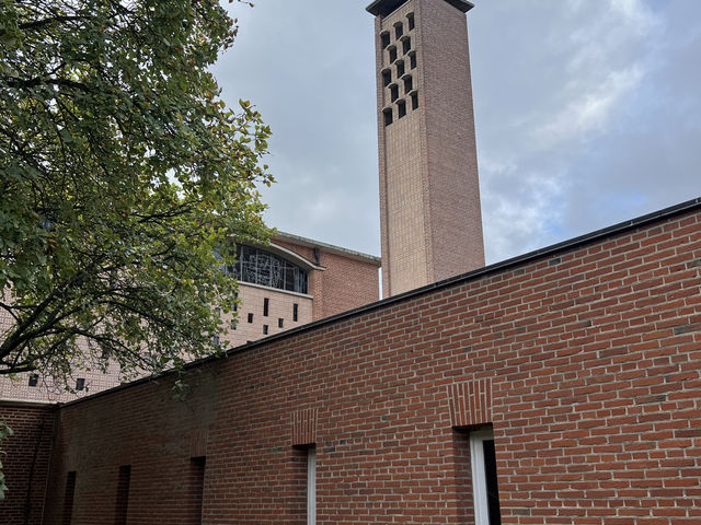 光與靜的對話:里爾多明我會修道院之行 光與靜的對話:里爾多明我會修道院之行