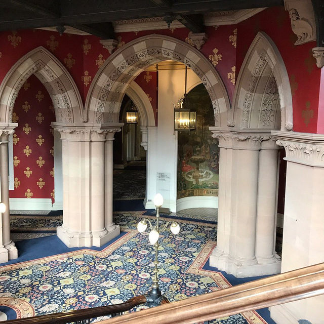 ✨ Renaissance Radiance: A Chic Escape in the Heart of the City