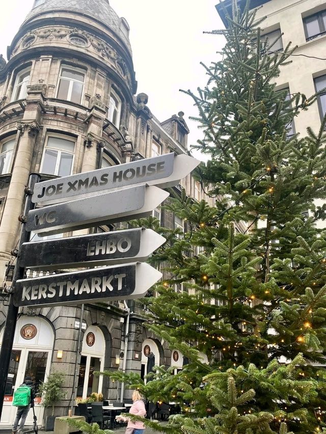 Antwerp: Europe's Diamond Capital (80% of World Trade) Antwerp: Europe's Diamond Capital (80% of World Trade)