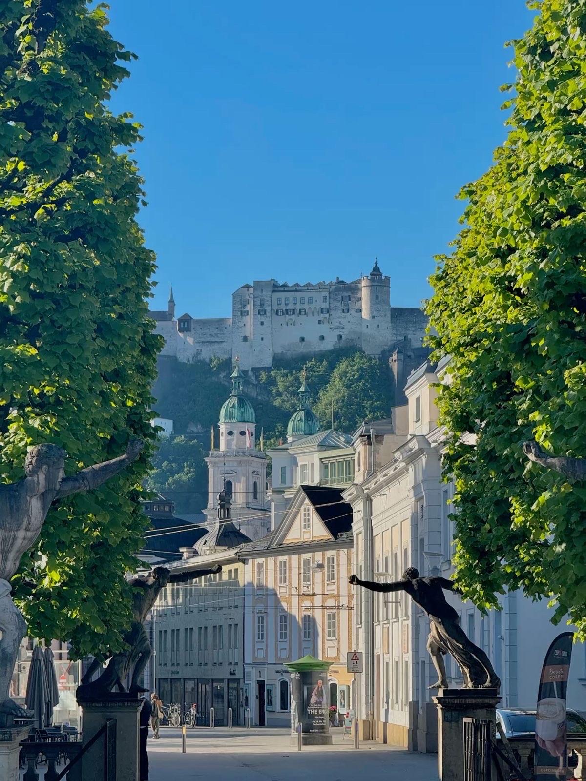 Menara Bergaya Barok dan Kokohnya Dinding Benteng: Salzburg, Austria