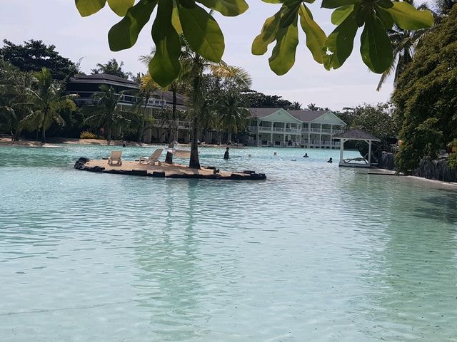 1 Day Pass in a 5 ⭐️ Hotel in Cebu 🇵🇭