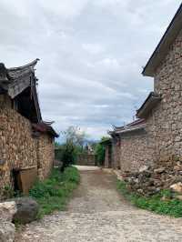 去麗江別再住古城了，納西村落有家寶藏酒店，明星也來打卡