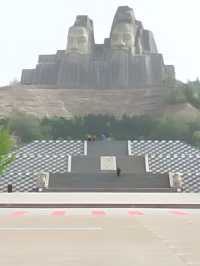 河南鄭州：炎黃二帝雕像