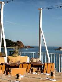 🌟✈️ Unwind in Saint-Raphael's Finest: Les Roches Rouges 🏖️🛎️